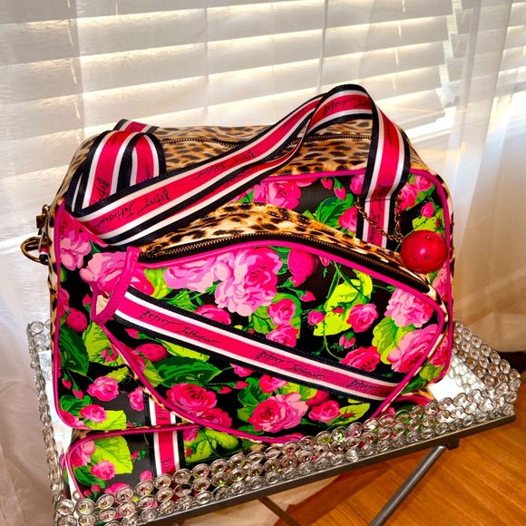 She’s a winner 🎾 Tennis Traveler Bag 🧳 - Picture 3 of 8